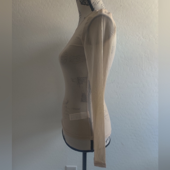 Forever 21 Nude Beige Mesh Sheer Long-Sleeve Scoop Neck Top Festival Grunge_smal - Picture 2 of 9
